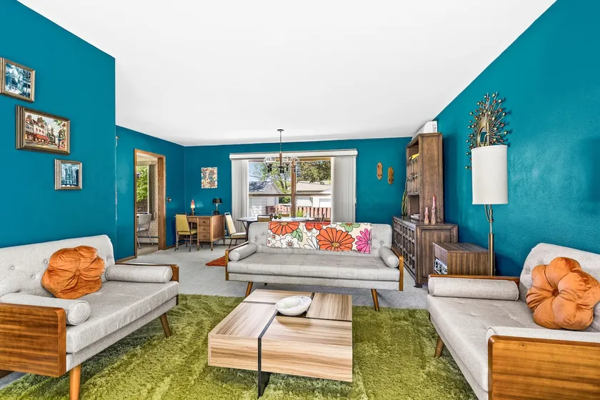 Groovy Getaway - Sleeps 6/Dog-Friendly - Image 1