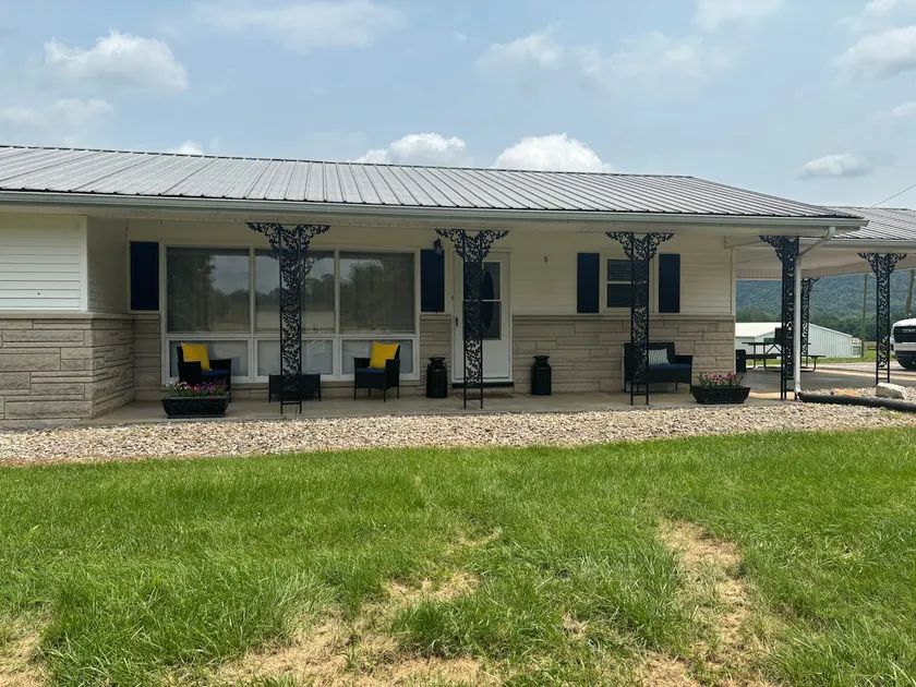 Wallace Homestead. - Image 1