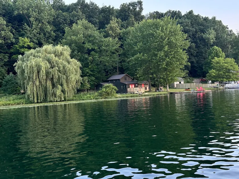 The Snug — Lakefront Cottage w/ Private Dock - Image 1