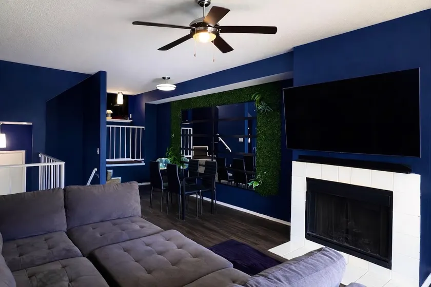 DFW Townhome w/ Garage access 15 min from airport - Image 1