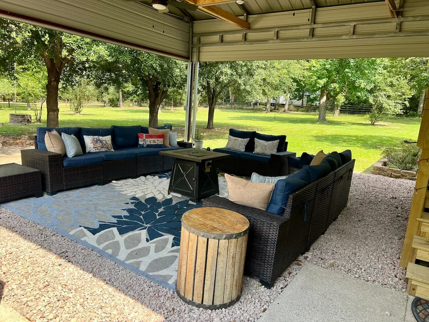 Just Add Water, perfect home base for lake days - Image 1