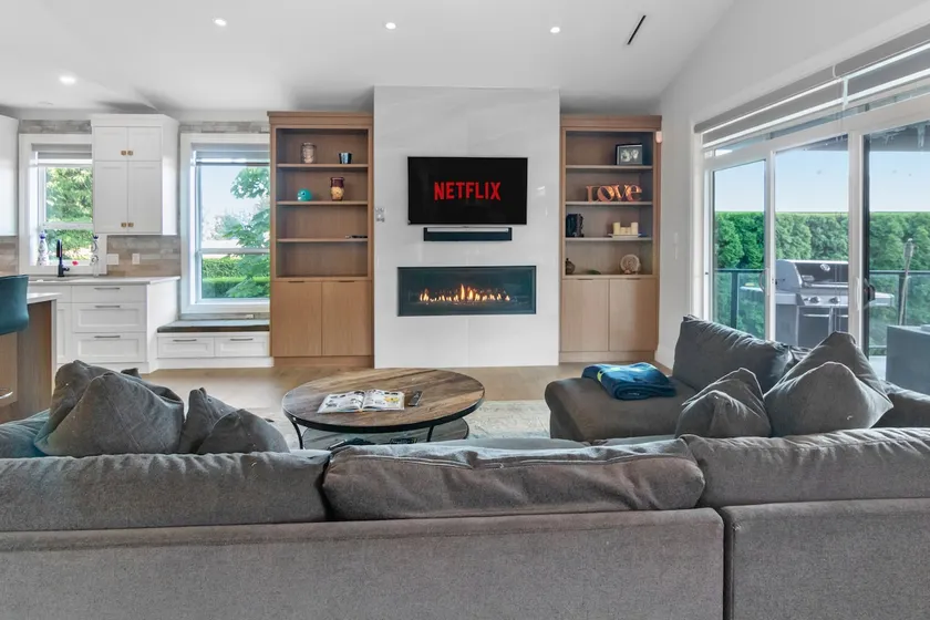 The Nox | Pool | Luxe Home | Poker | Fire Pit - Image 1