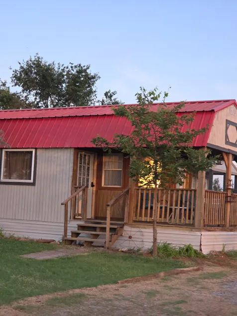 Country Cabin Inn - Image 1
