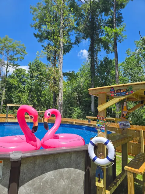 Surfers Tiny Home Hot Tub Nights Poolside Mornings - Image 1