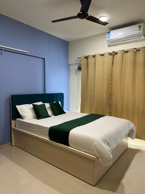 Modern Studio Near EON IT Park | AC, WiFi, Balcony - Image 1