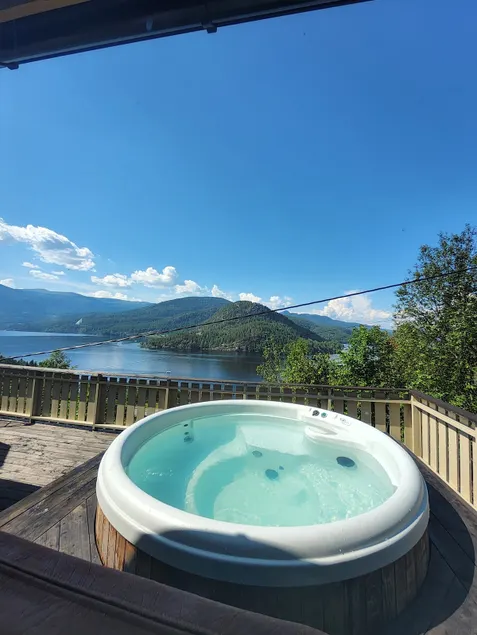 cabin with outstanding views and hot tub - Image 1