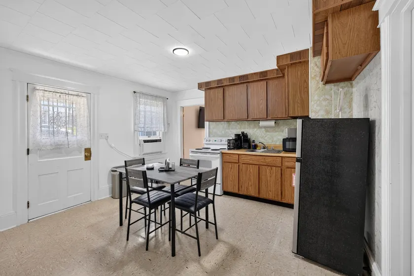 2-Bedroom, 1-Bath Getaway - Image 1