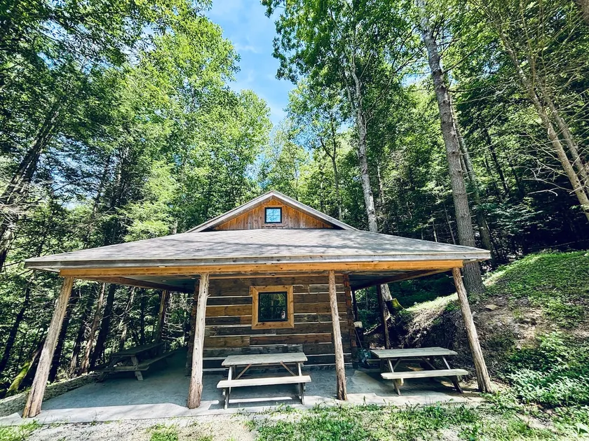 The Rustic Ave. Red River Gorge - Image 1