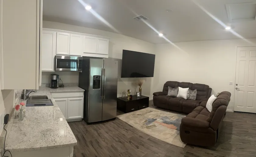 Cozy In-Law suite - Image 1