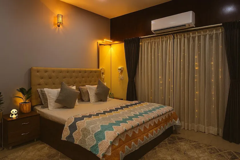 Room w/Pool & BTub,Airport & CC2 - Image 1