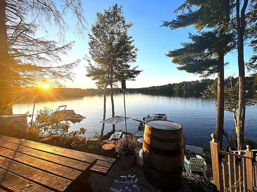 Maine Escape on Mousam Lake - Pets Welcome! - Image 1