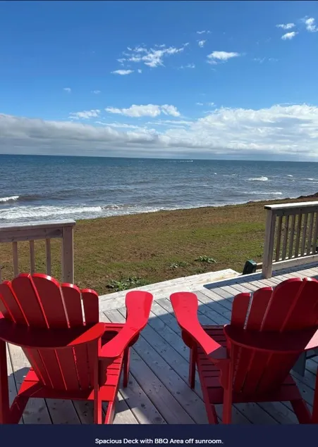 Island Tide Beach House - Image 1