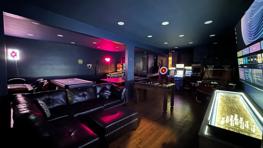 Bayonne's #1 Airbnb | Game room + Sauna + Hot Tub | NYC - Image 1