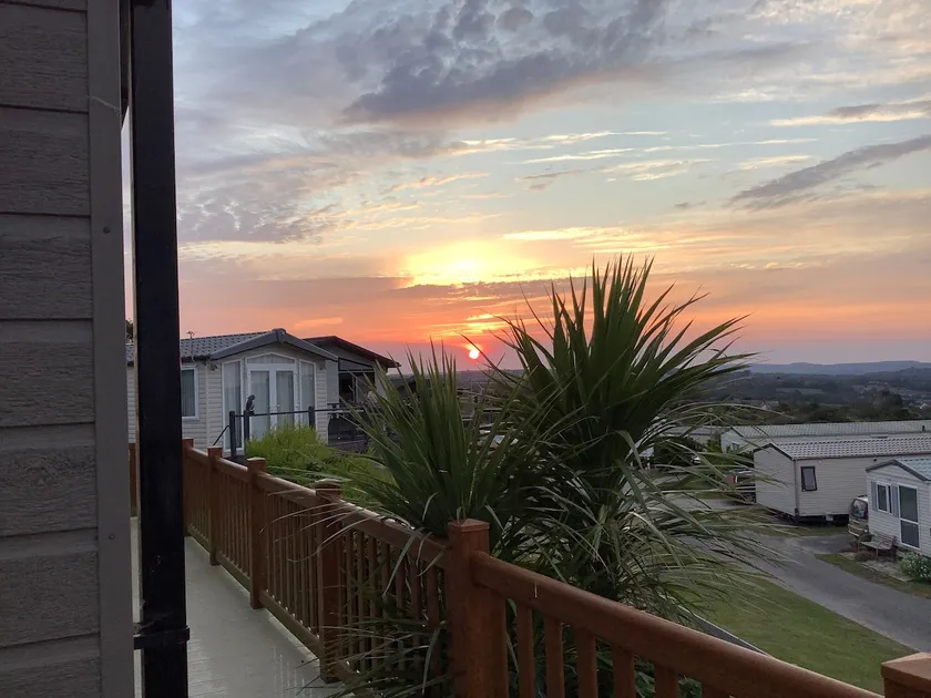 Lodge Seaview Swanage - Image 1