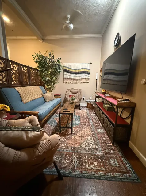 Appealing 2-brm Eclectic - Image 1