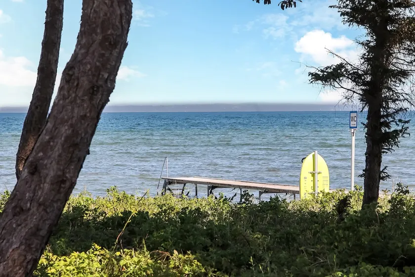 Cozy beachfront cottage - Image 1