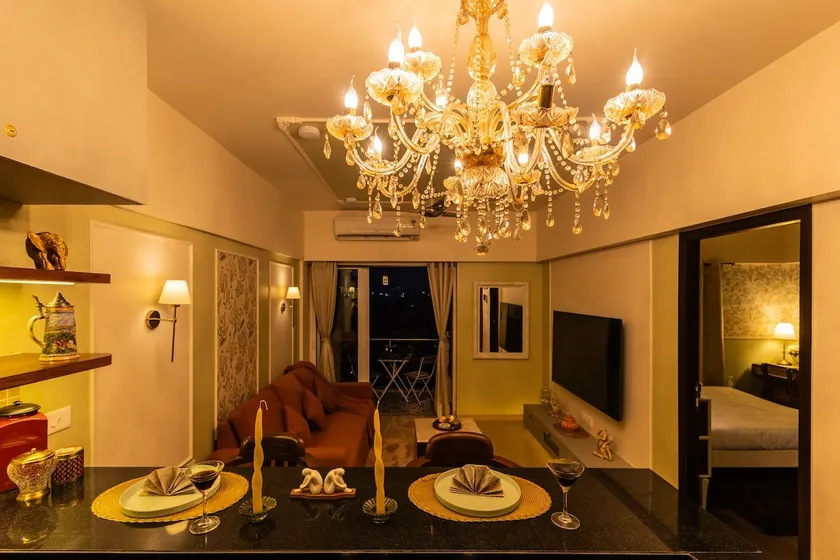 Prana house! Full of life! Riverfront Golfview Apt - Image 1