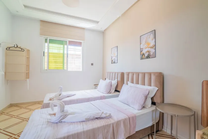 Charming studio with terrace - Image 1