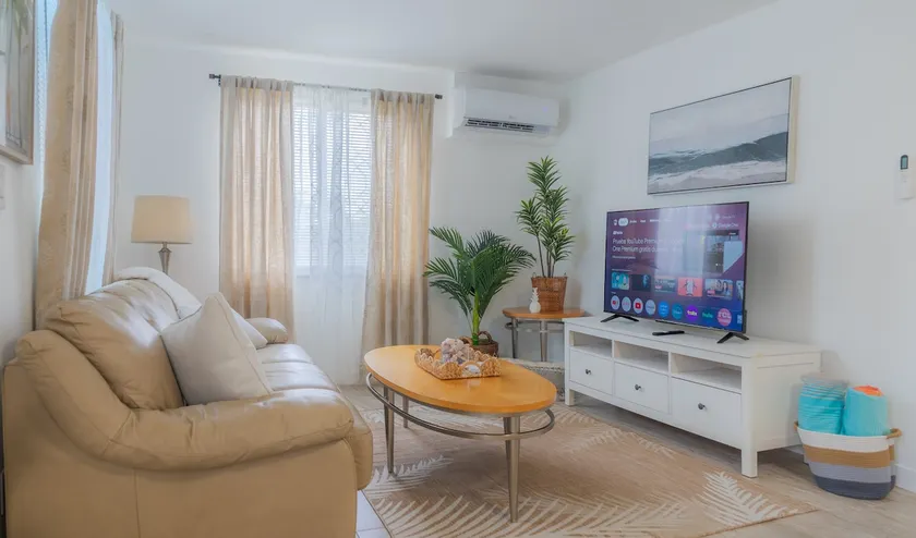 1 Bedroom/ Bayshore Art District - Image 1