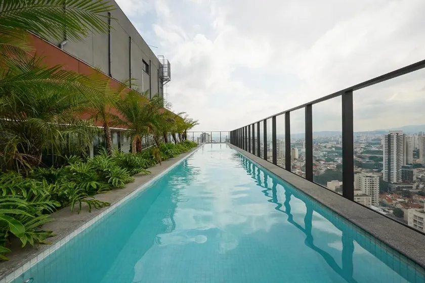 Luxury apartment with amazing pool, gym (2201B) - Image 1