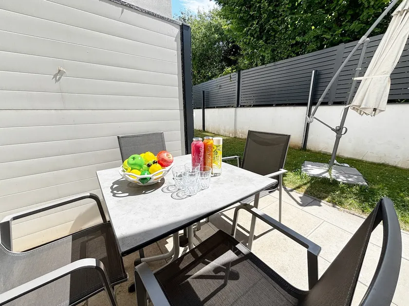 House 3 bedrooms, free parking, 3 terraces - Image 1