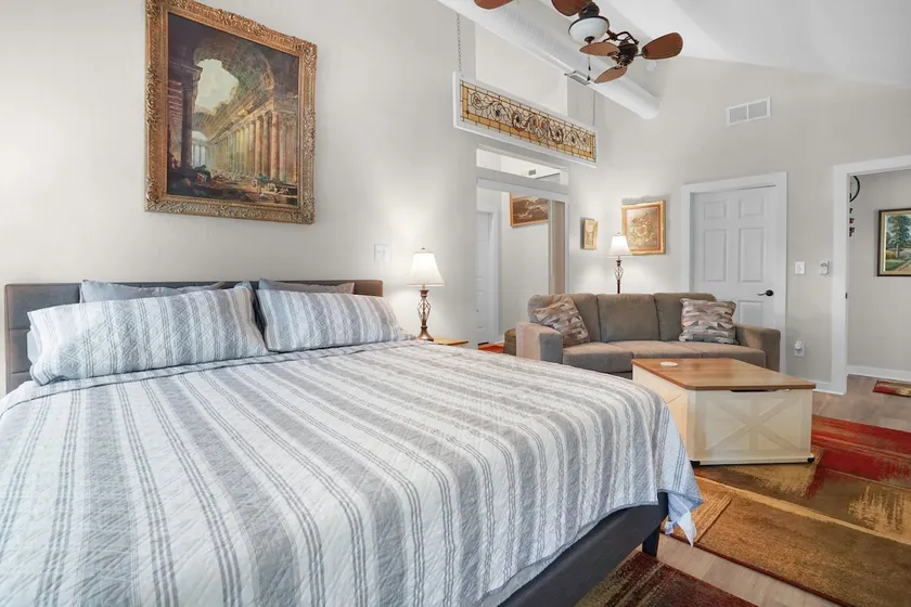3BDRM River Retreat w/ Hot Tub - Image 1