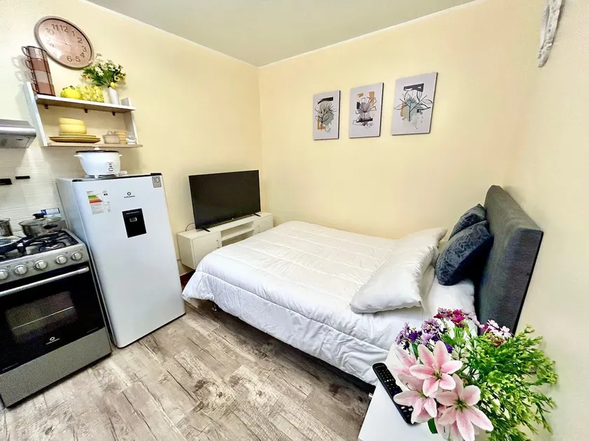 Private studio on the first floor - Image 1