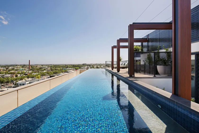 Chic Abbotsford Pad + Balcony - Image 1