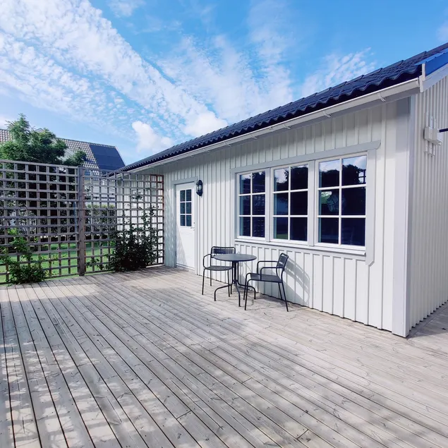 Modern guest house in Lilleby - Image 1