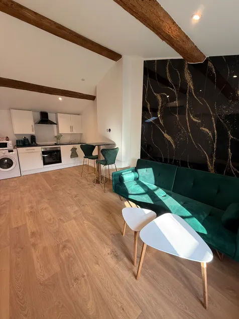 Air-conditioned - La Cassina 2-room apartment, quiet and bright - Image 1
