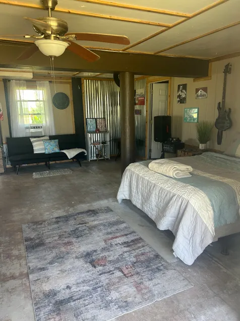 Surfside Beach Flip Flop Haven - Image 1