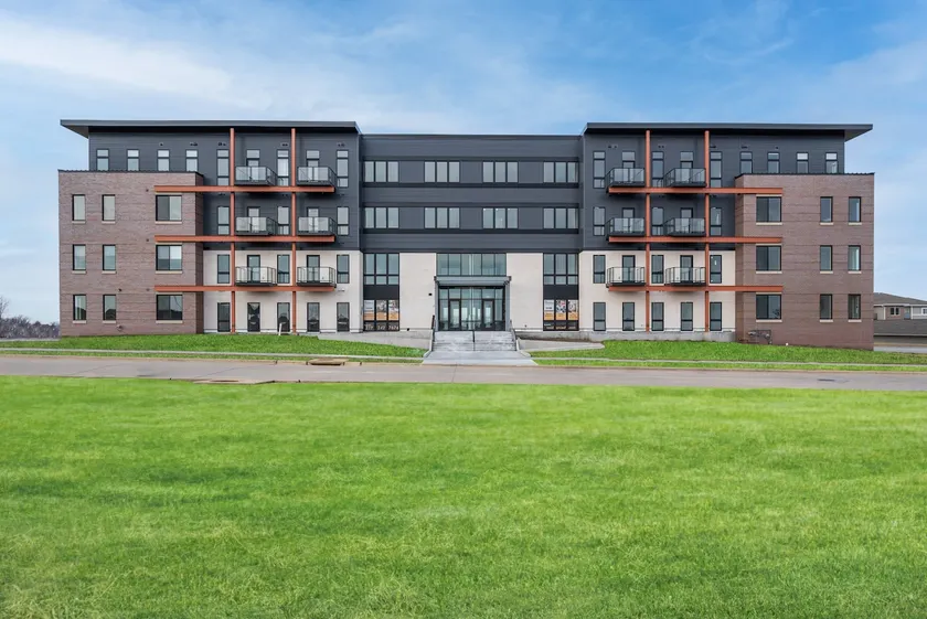 Modern Apartment with a great view! - Image 1