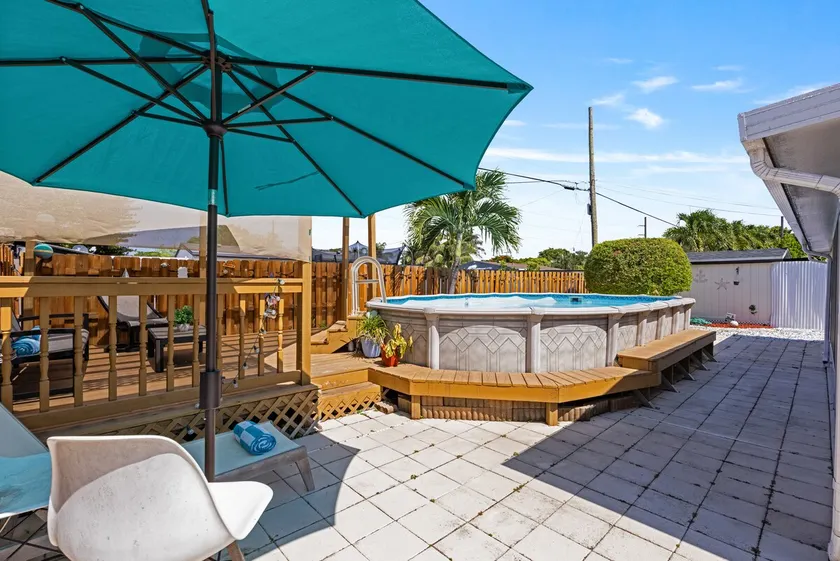 The Cozy Cove - Image 1