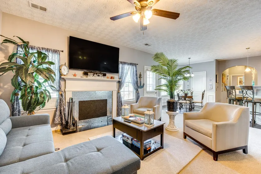 Luxury Hamptons 5BR Oasis - Image 1