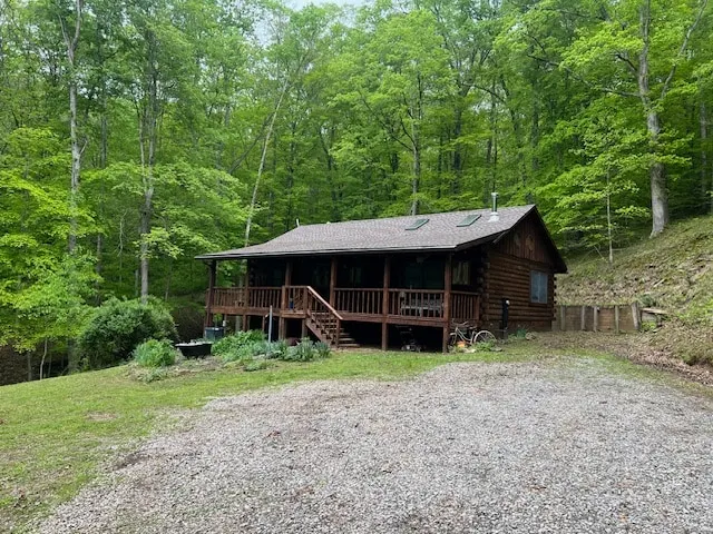 The Iris Hideaway - Image 1