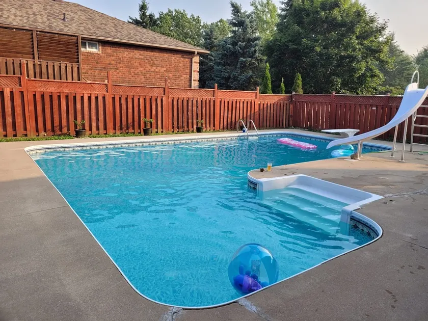 Cozy Pool Reatreat - Image 1