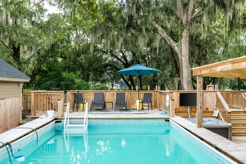 Stylish Family Oasis w/ Pool - Image 1