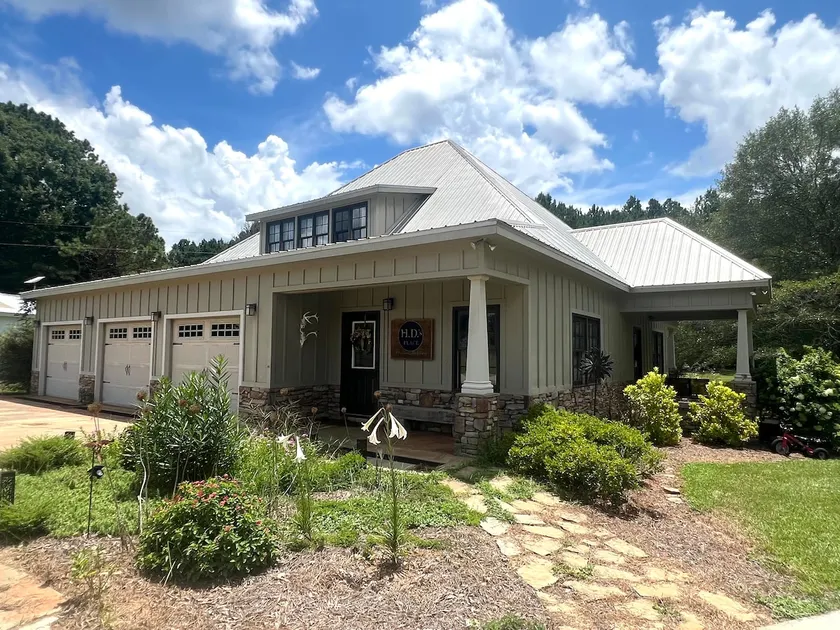H.D.'s Place-4br/3ba-sleeps 18 - Image 1
