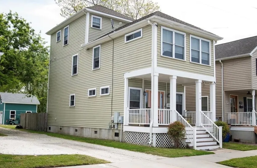 Family Beach House | 4BR | Walk to Beach/Downtown - Image 1