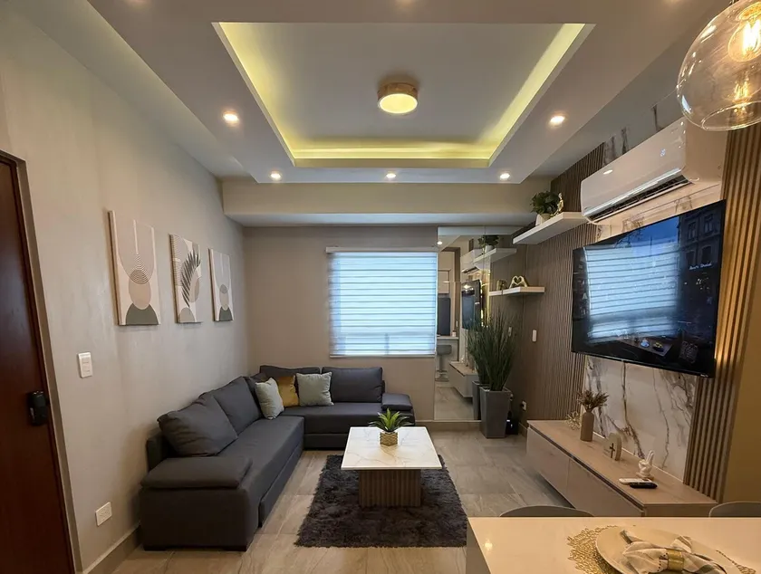 Modern apt with workspace, AC and Parking - Image 1