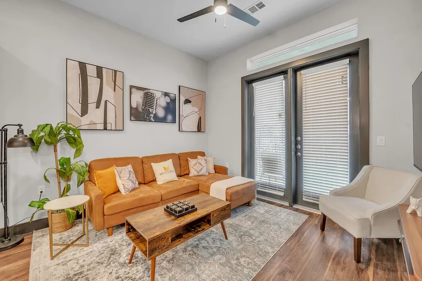 Modern Escape | Luxe Amenities | Near Domain & Q2 - Image 1