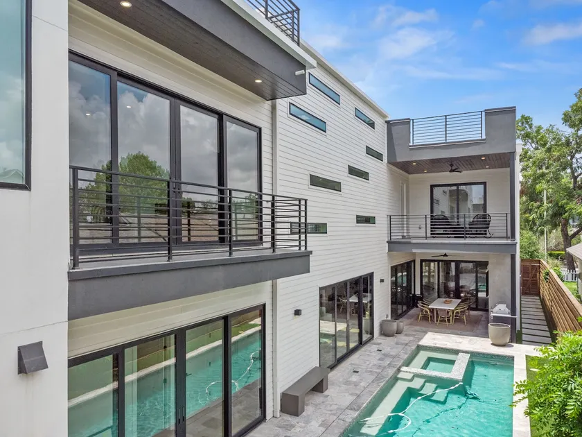 Lux 4100sqft Estate•Rooftop•Pool/Spa - Image 1