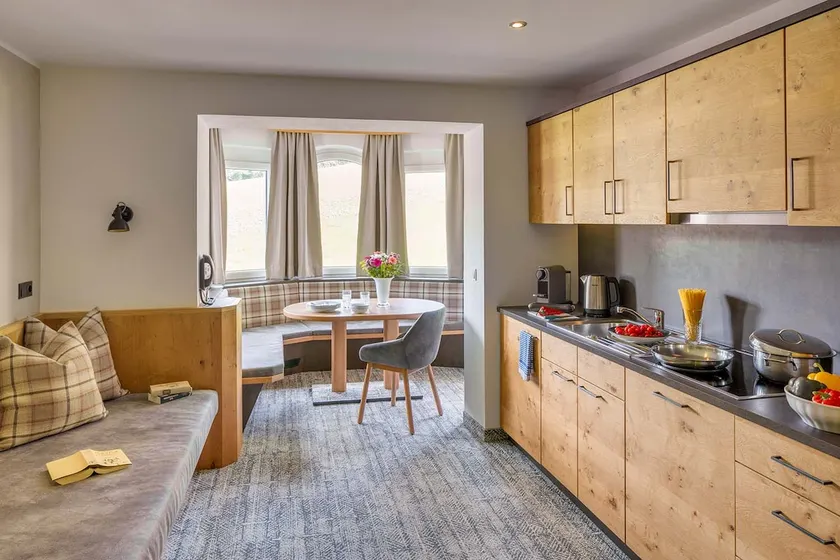 Familysuite with Indoor Pool and Sauna - Image 1