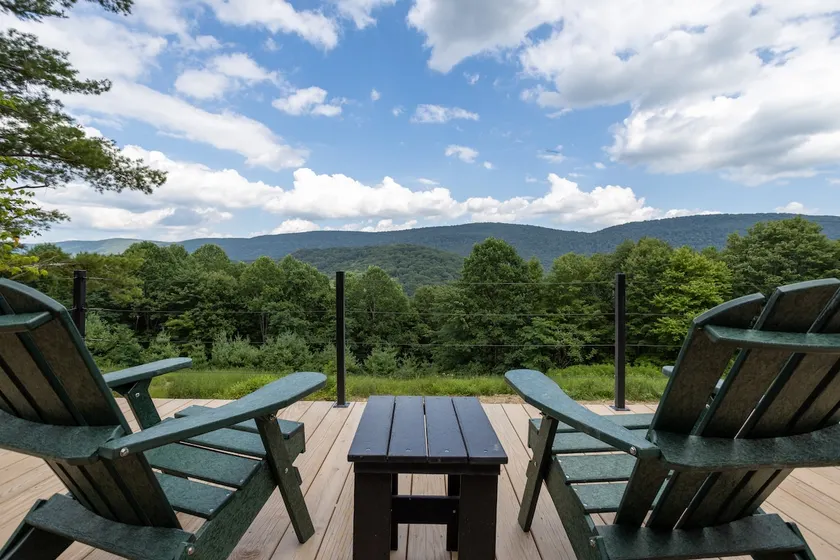 Epic View Cabin & Hiking! - Image 1