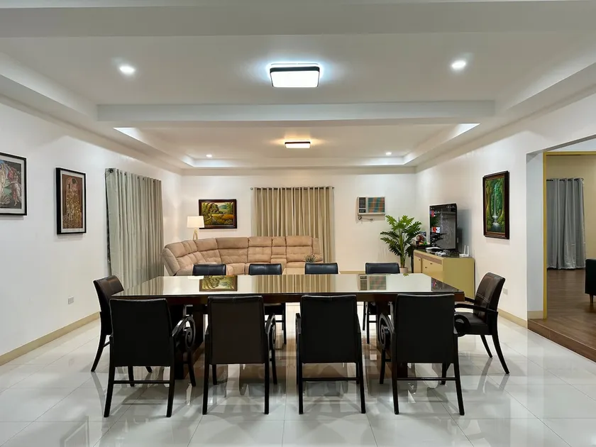 The Penthouse at Sapphire - Image 1