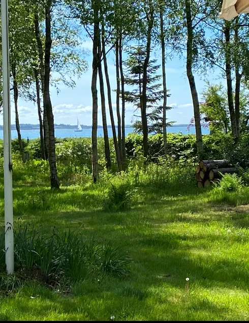 True summerhouse coziness with beautiful views - Image 1