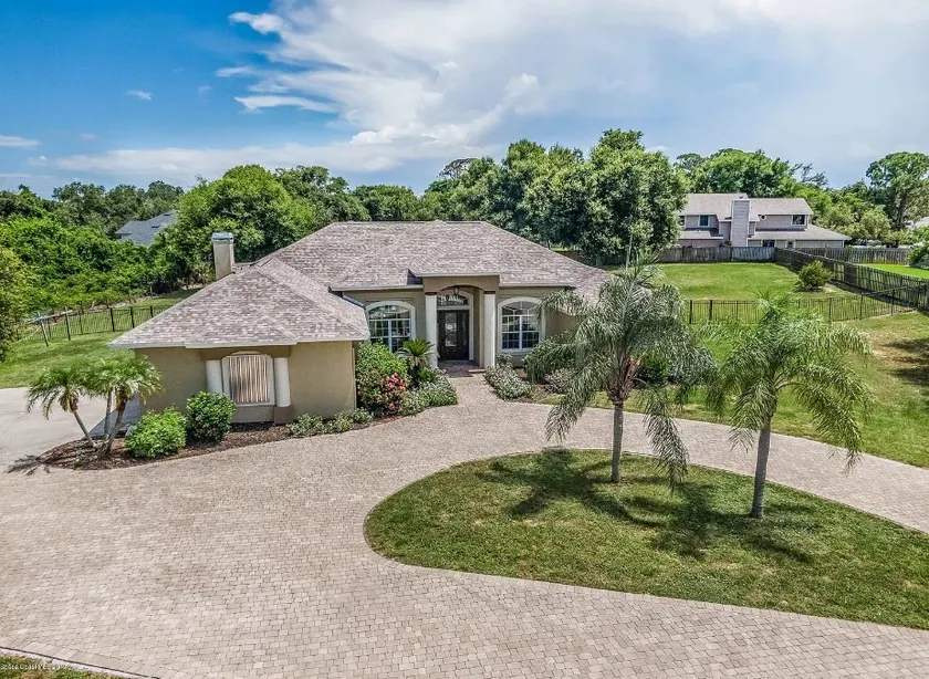 Private, Island Oases w Heated Pool & ahhh the spa!! - Image 1