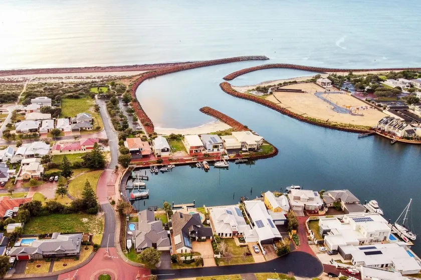 Aqua Tides - Port Geographe - Image 1