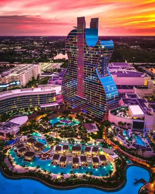 Studio | Full Kitchen | Near Hard Rock & Sawgrass - Image 1