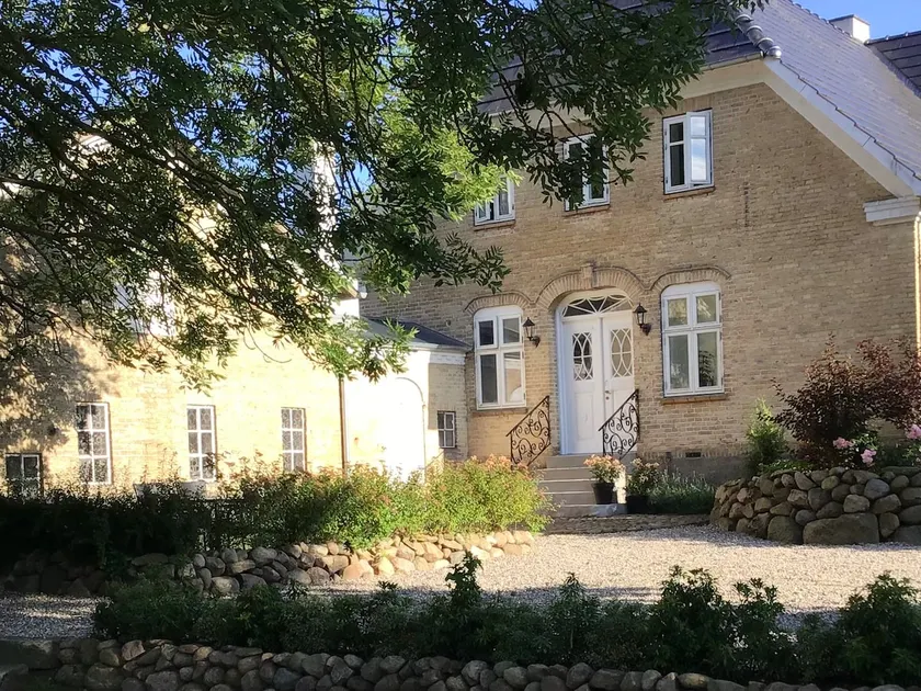 Holiday apartment in village - Image 1